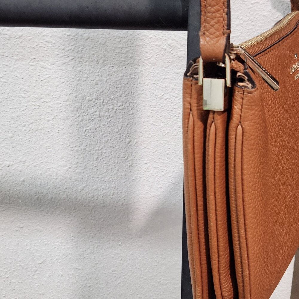 kate spade ♤ Saddle Tan Leather Crossbody Gold - Picture 15 of 16